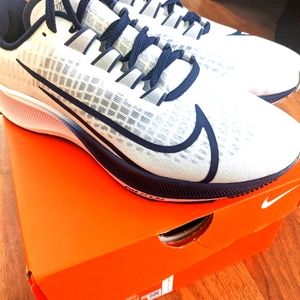 Nike Zoom Pegasus 37 Cowboys Size 6M/7.5W